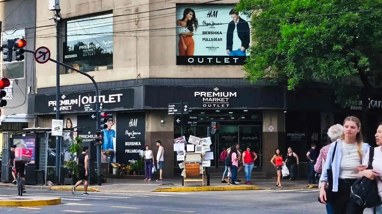 OUTLET