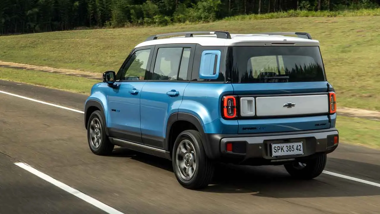 Impronta de SUV en una carrocería compacta