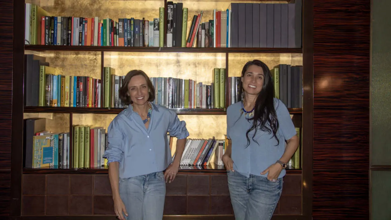 Dos farmacéuticas lanzaron su propia marca de skincare con menos relato, más ciencia y precios posibles