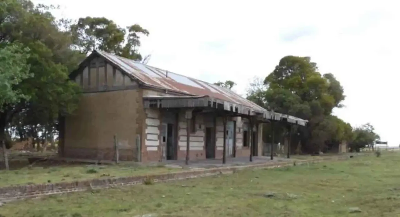 La estación de tren fue inaugurada en 1908 impulsó el crecimiento de Lumb en los años 20