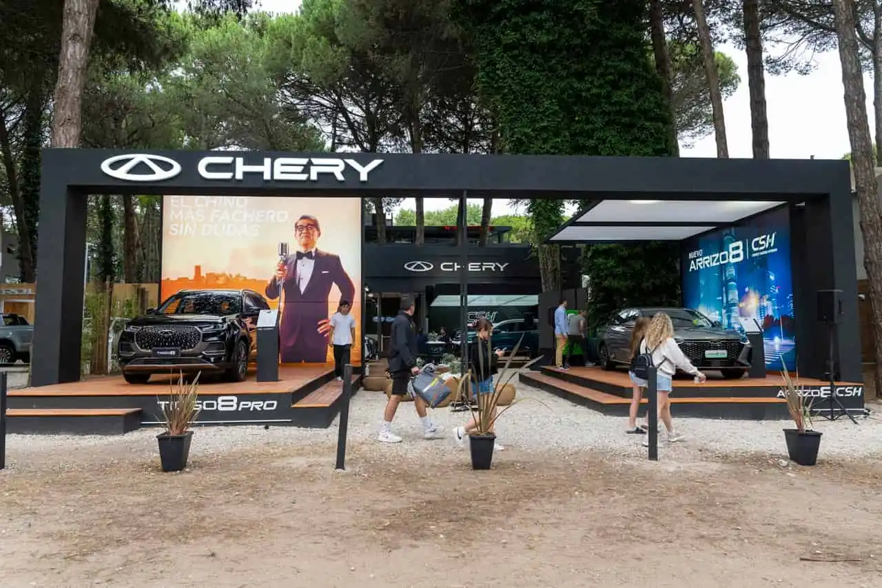 Cartel de Tiggo Chery