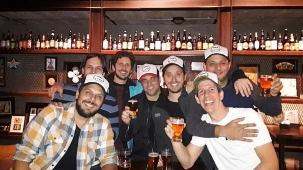 Hormiga Negra pasó de hobby entre amigos a una red de franquicias cerveceras con estructura rentable