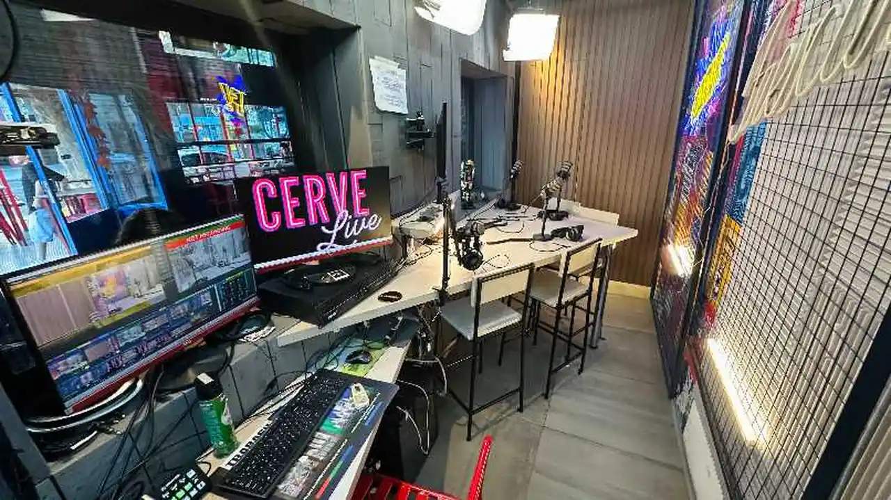 Conocida cadena de cerveza artesanal lanzó el primer bar de Argentina con estudio de streaming