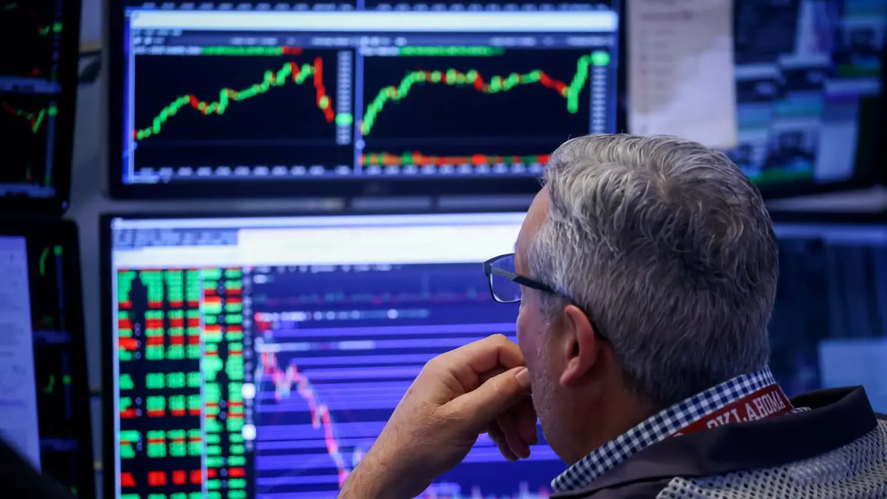 Bonos en dólares caen en Wall Street, pero junio cierra con recuperación y mejora del riesgo país