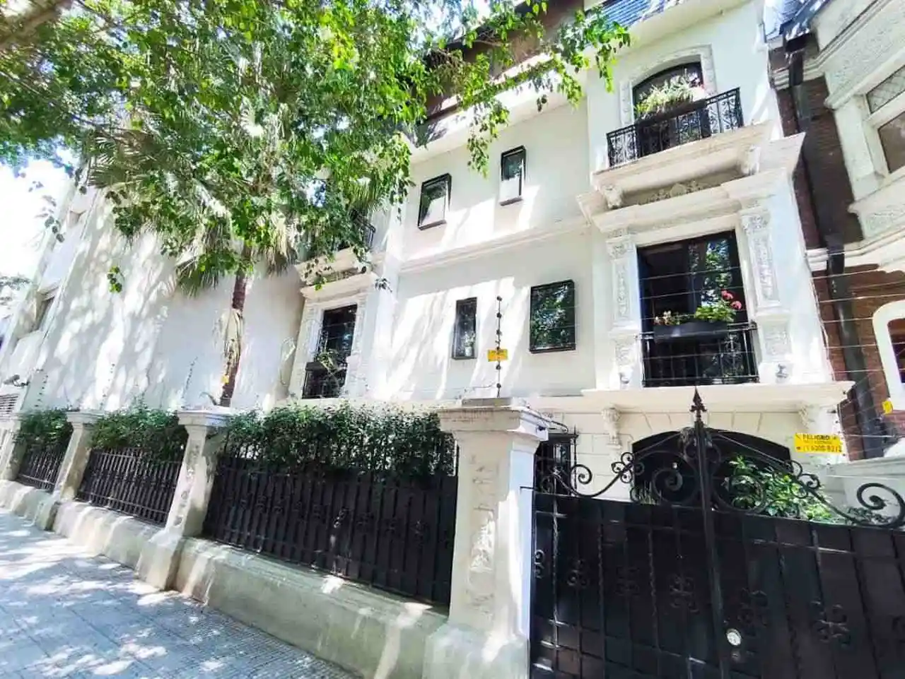 Barrio Parque sigue siendo un referente de lujo y tranquilidad pese al auge de otras zonas de la ciu