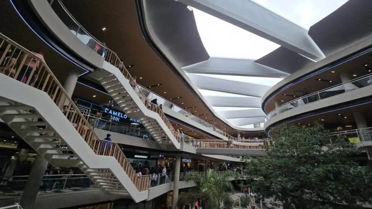 Cómo es el megashopping a cielo abierto que es furor en Córdoba