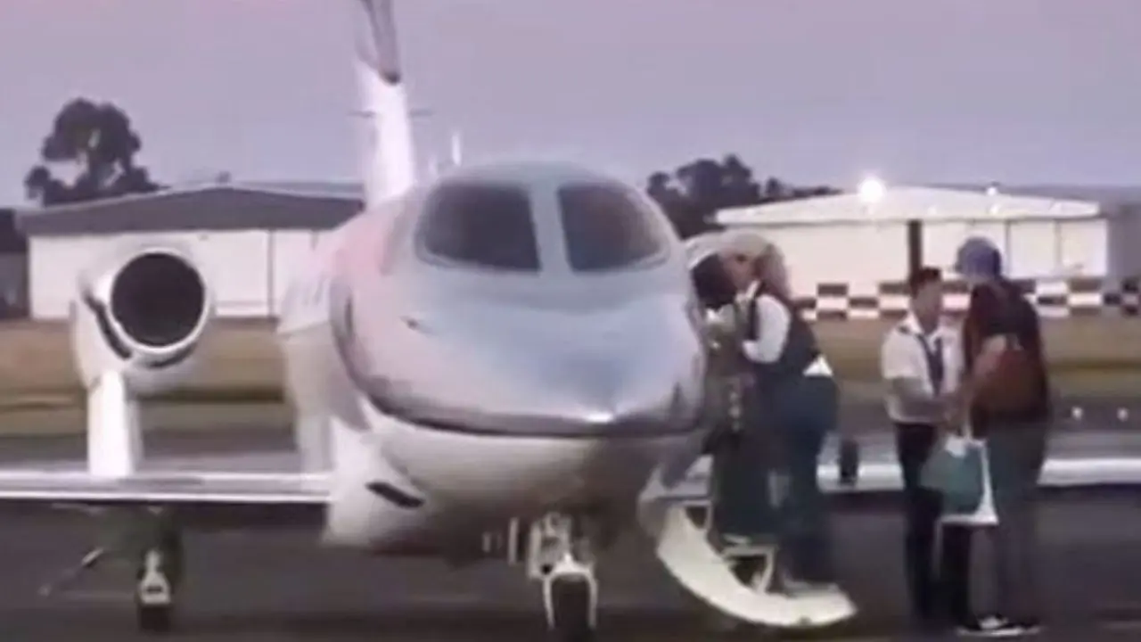 manuel adorni vuelo punta del este