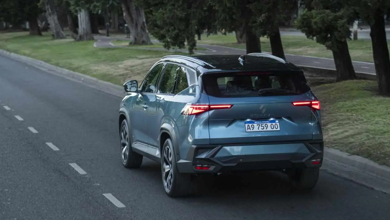 Boreal es un SUV con líneas más tradicionales, por eso se diferencia de Arkana.