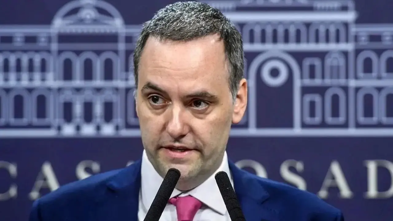 Semana clave en la investigación de los viajes de Adorni: analizarán casi 20 vuelos