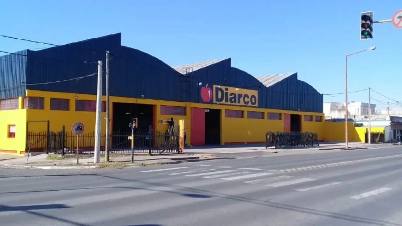Diarco cerró su cuarta sucursal en menos de dos meses y crecen despidos en mayoristas