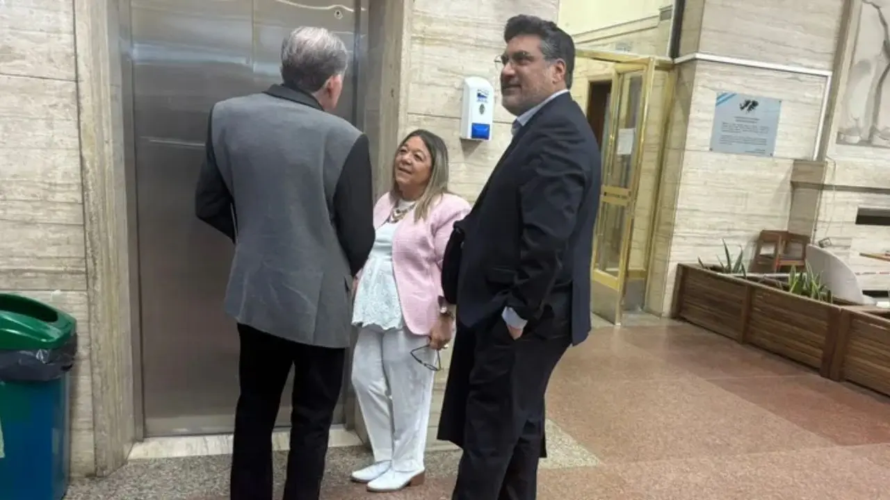 La escribana declaró que Adorni compró el departamento de Caballito a las jubiladas en 12 cuotas