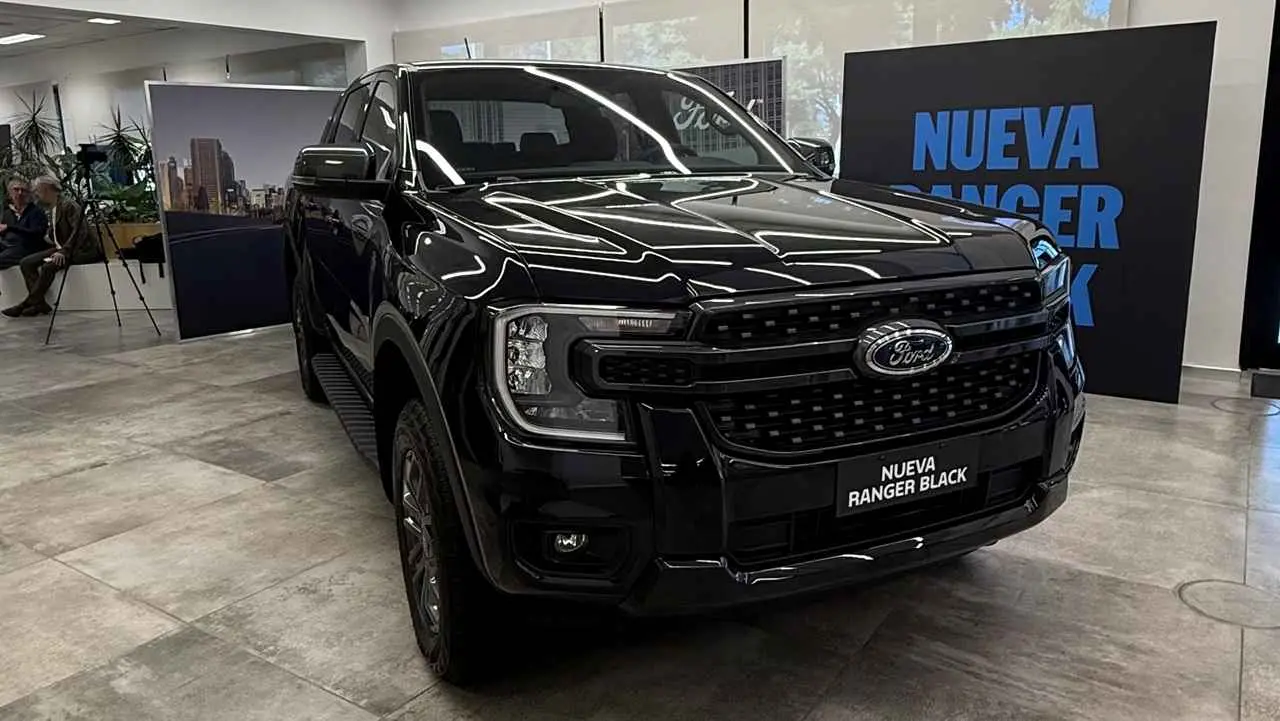 La Ranger Black estrena nuevo motor y caja de transmisiones.