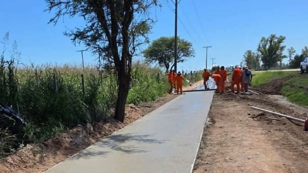 La ciclovía unirá Balnearia y Miramar de Ansenuza, dos localidades separadas por casi 10 kilómetros