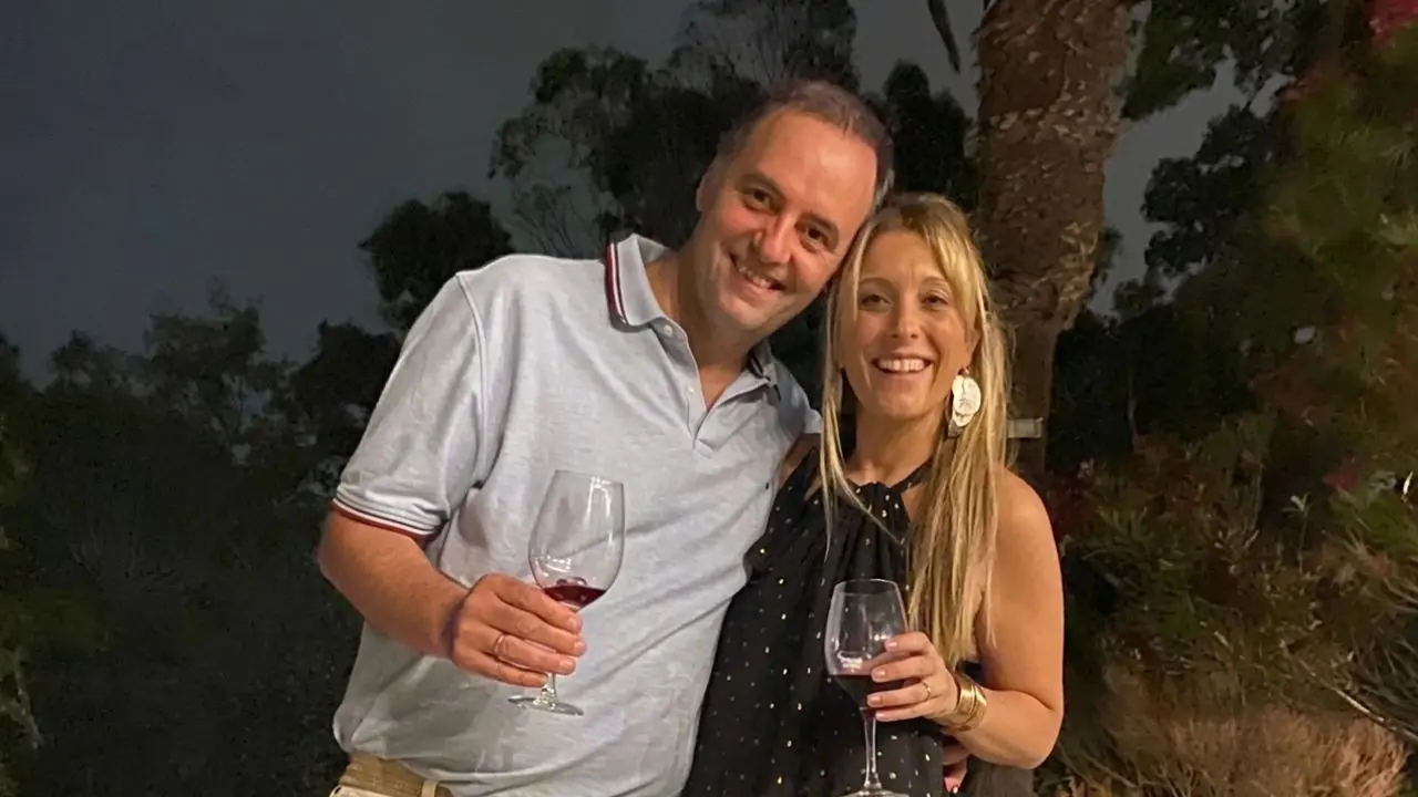 Investigan si empresas estatales favorecieron con contratos a la consultora de Bettina Angeletti por ser esposa de Adorni