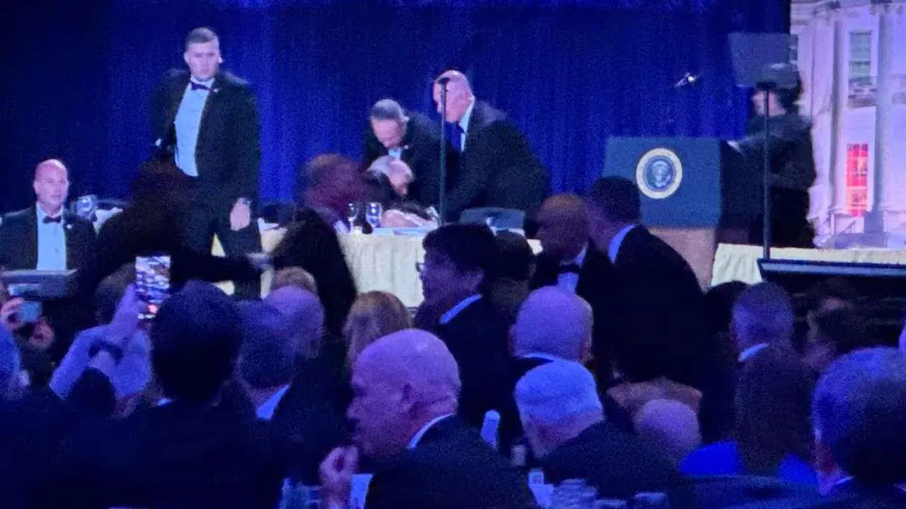 Donald Trump fue rápidamente evacuado del lugar