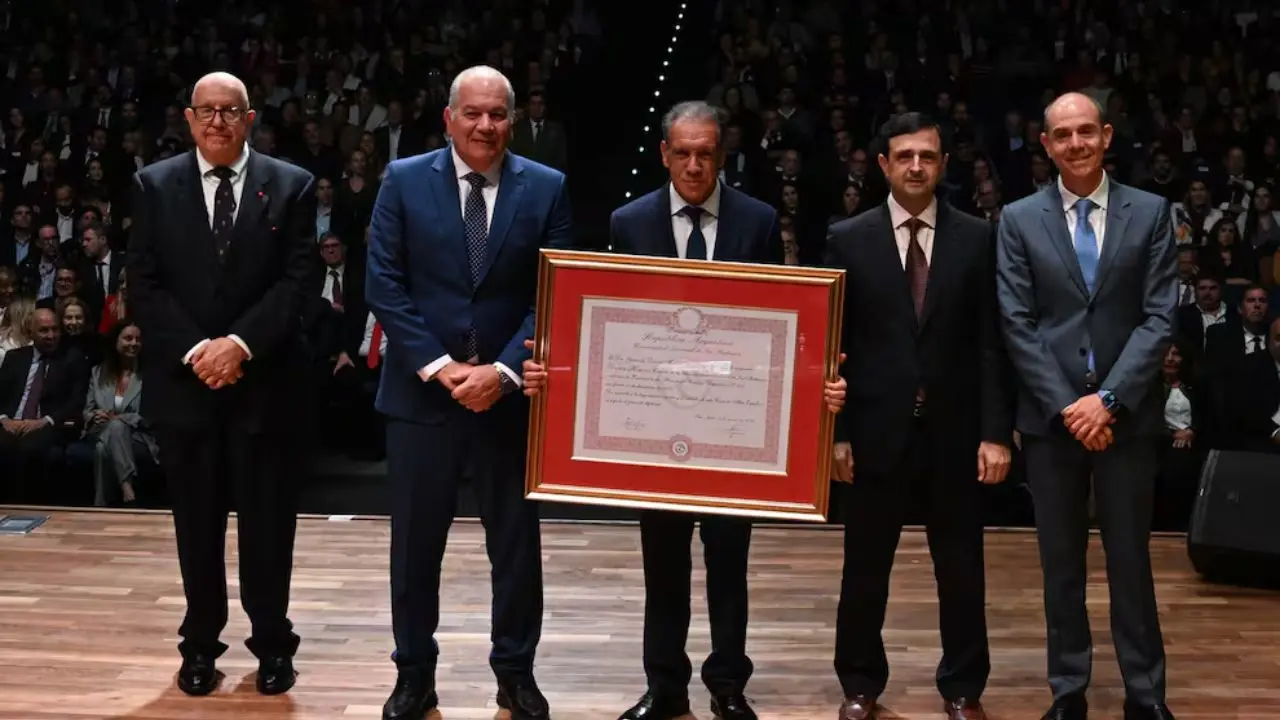 Daniel Hadad recibió el doctorado honoris causa de la UNLaM por su trayectoria en medios digitales