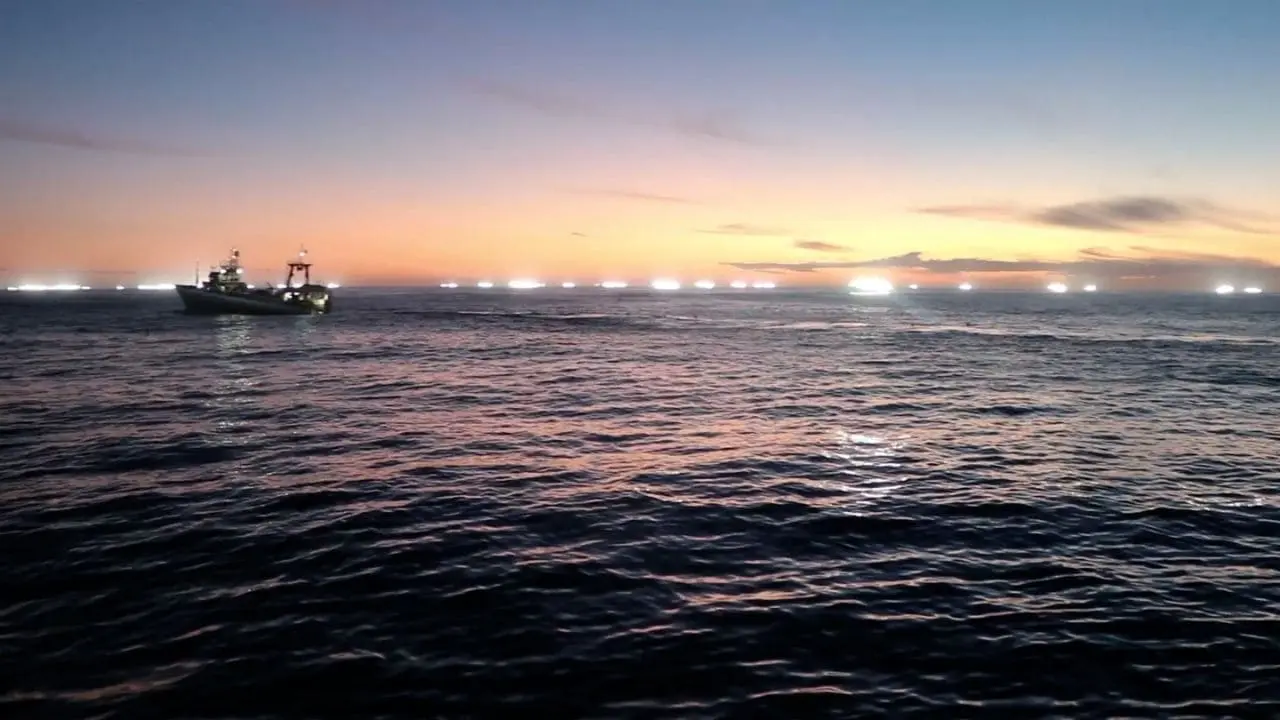 Pesqueros extranjeros buscan de resguardo por temporal en Zona Económica Exclusiva Argentina