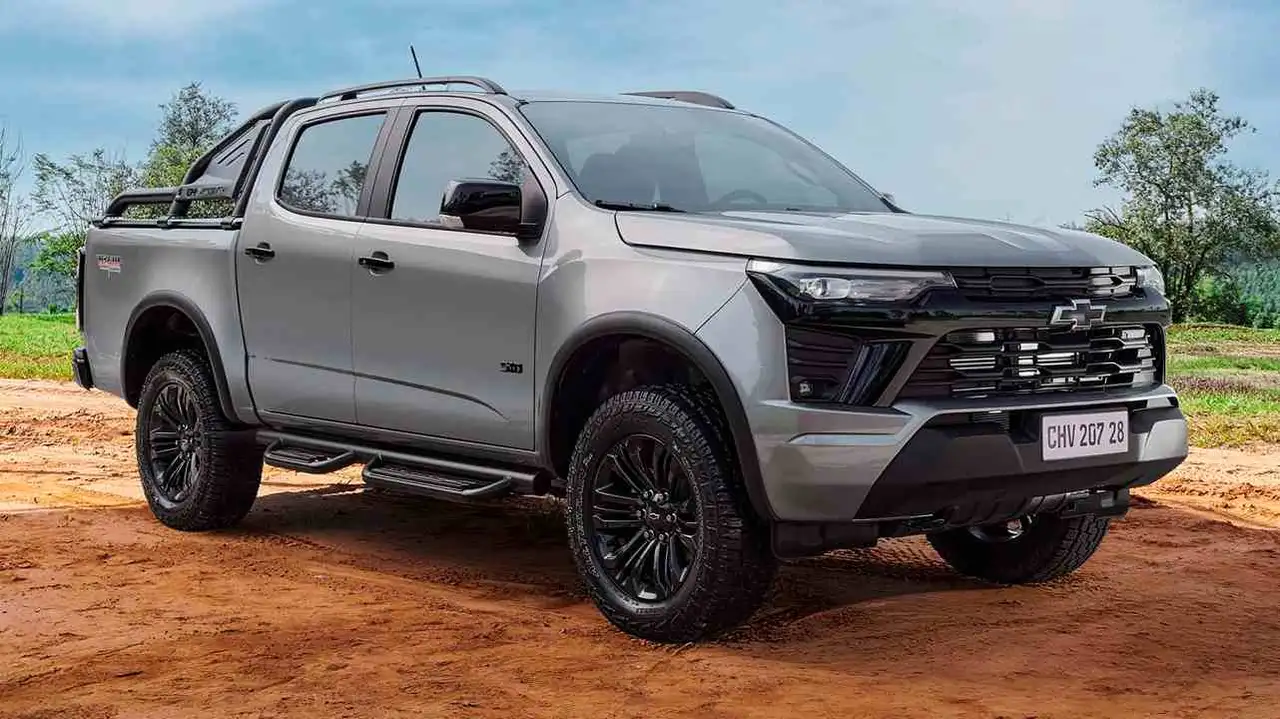 La nueva gama de S10 tiene suspensión elevada para un uso más off road.