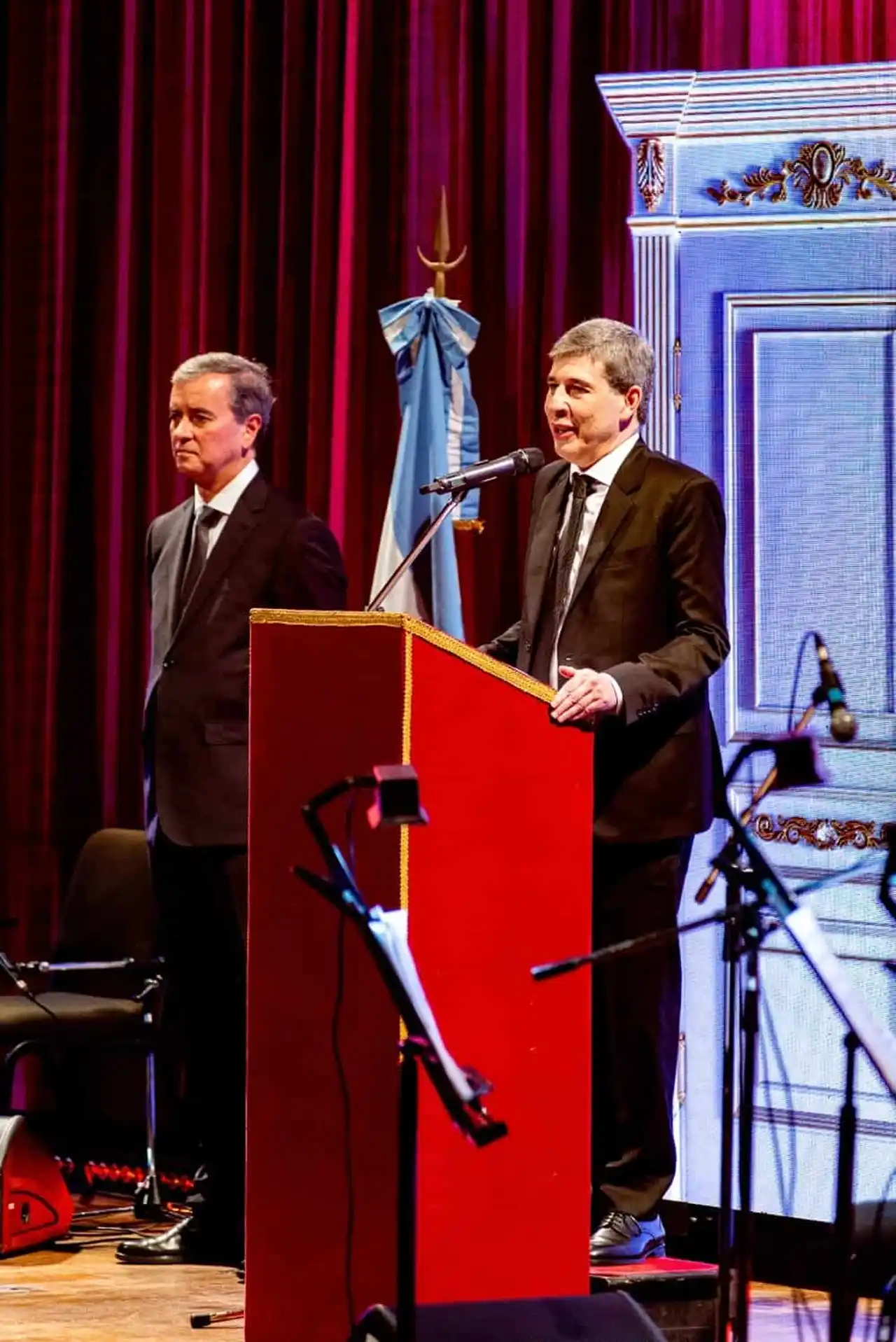 Carlos Casto, presidente de SANCOR SEGUROS, y Alejandro Simón, CEO del Grupo Sancor Seguros en el fe