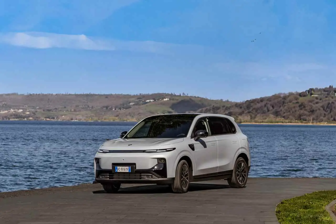 B10, el nuevo SUV de Leapmotor ya se puede reservar en el país.