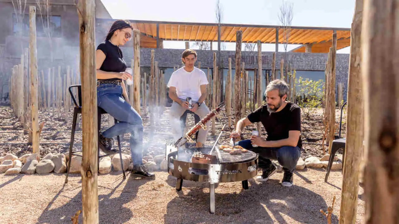 Tromen presenta equipos a leña y eléctricos que combinan diseño, funcionalidad y experiencia