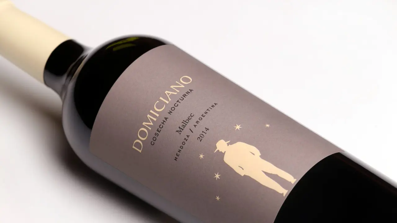 Bodega Domiciano ofrece vinos mendocinos con cosecha nocturna y etiquetas especiales para regalar