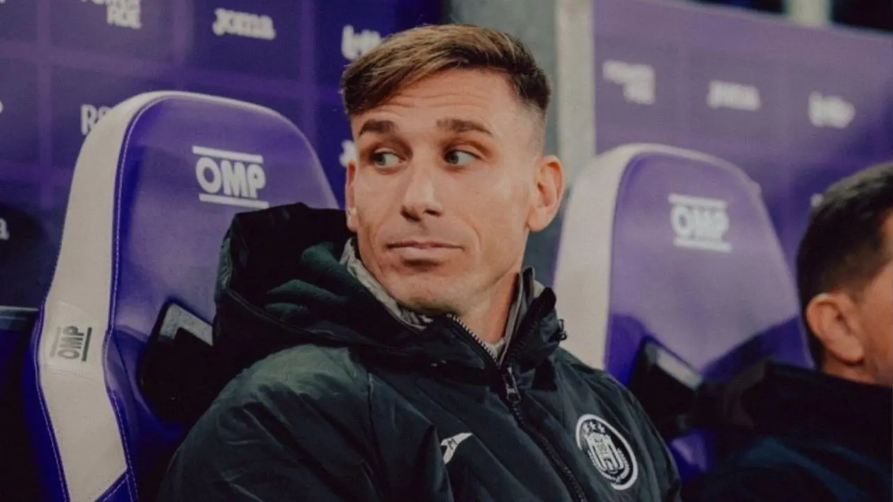 Lucas Biglia, en su primera experiencia en un cuerpo técnico de Primera División con Anderlecht