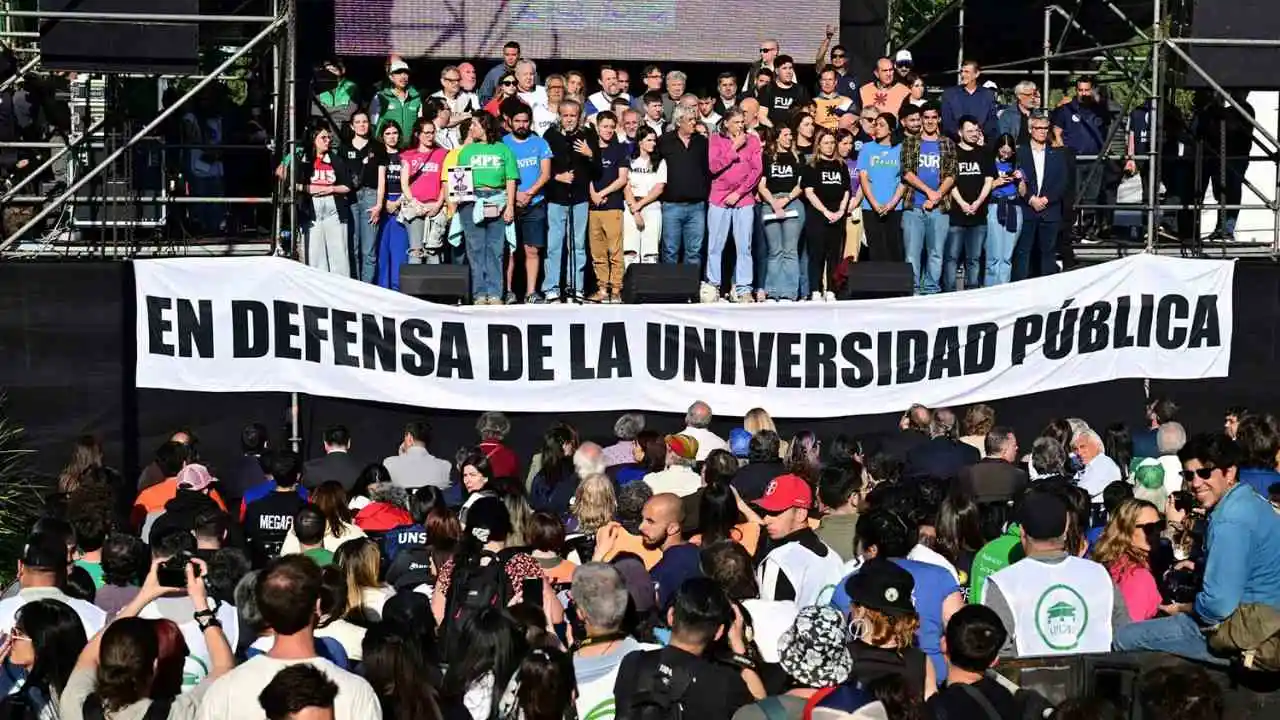 La Corte dejó firme la cautelar que obliga al Estado a aplicar la ley de financiamiento universitario