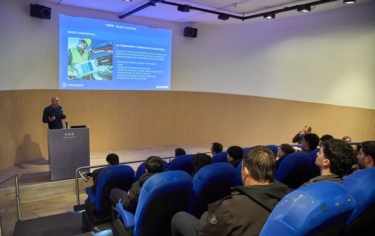Los estudiantes conocieron las instalaciones y aprendieron sobre instancias teóricas y soluciones