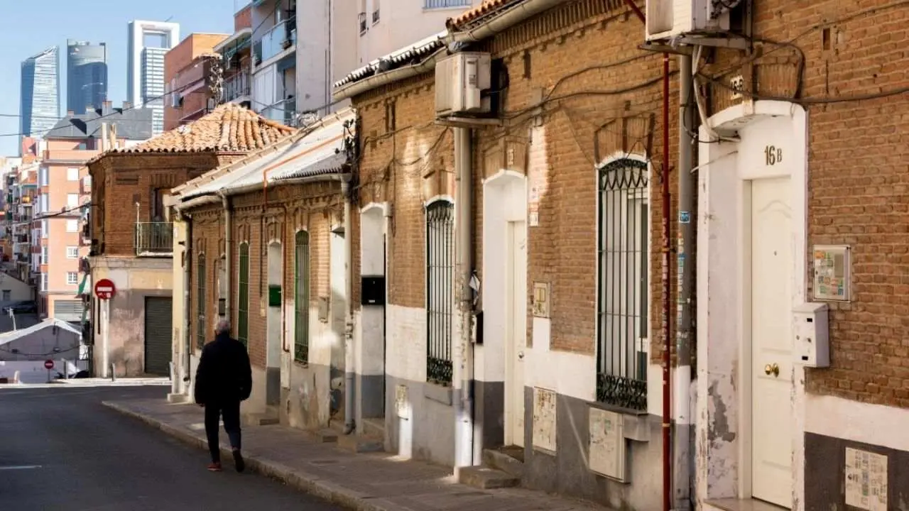 Tetuan todavía mantiene casas bajas, pese a ubicarse cerca del centro de Madrid