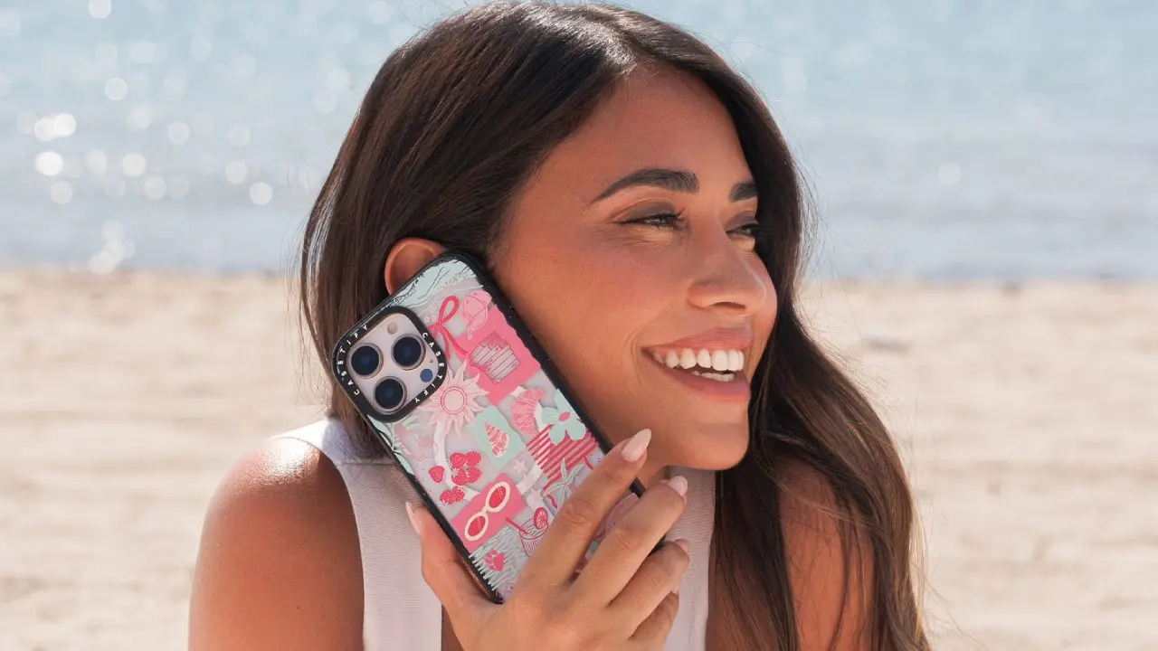 Antonela Roccuzzo y su protección para celulares más reconocida.