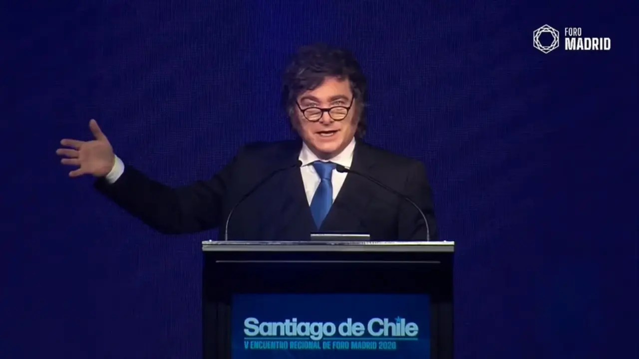 Milei reivindicó el derrocamiento de Allende y lanzó duras críticas contra Pedro Sánchez y Mauricio Macri en Chile