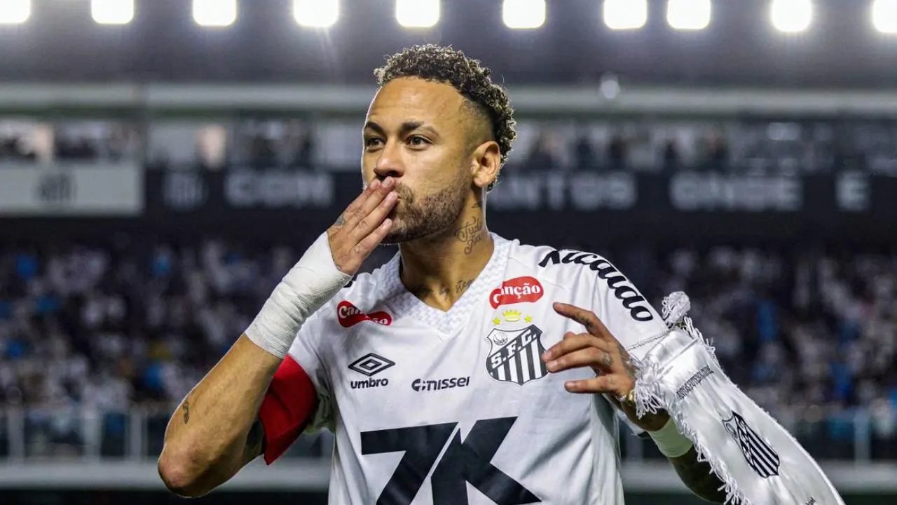 Santos cambia de camiseta tras 40 años: el acuerdo millonario