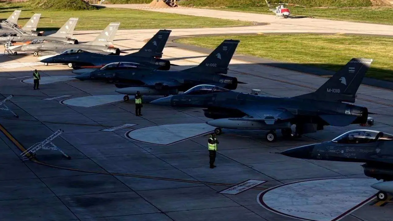 Tras el arribo de otra flotilla de F-16, el Gobierno adelantará el arribo de más cazas