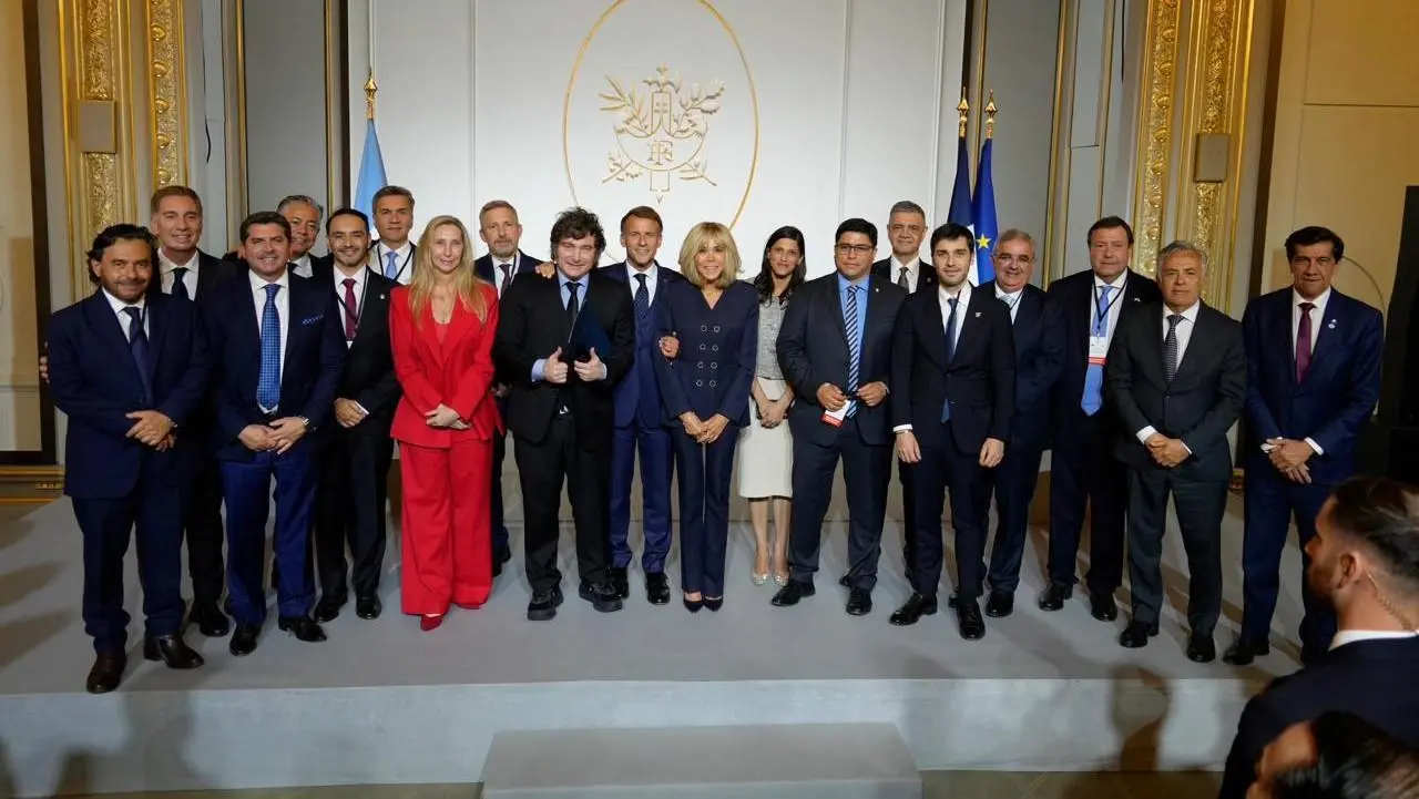 Milei y 13 gobernadores en París: inversiones, energía y la discusión por las PASO 2027