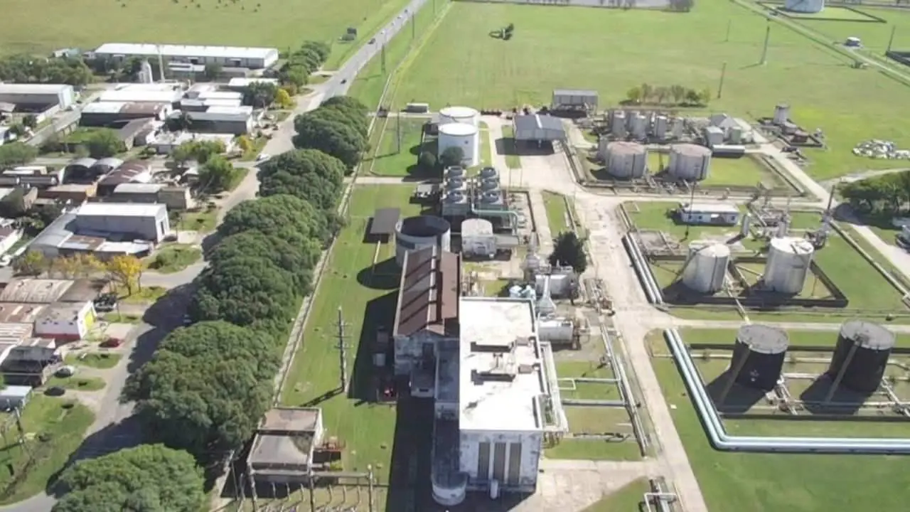 YPF cerró un acuerdo millonario con TotalEnergies para avanzar con los combustibles verdes