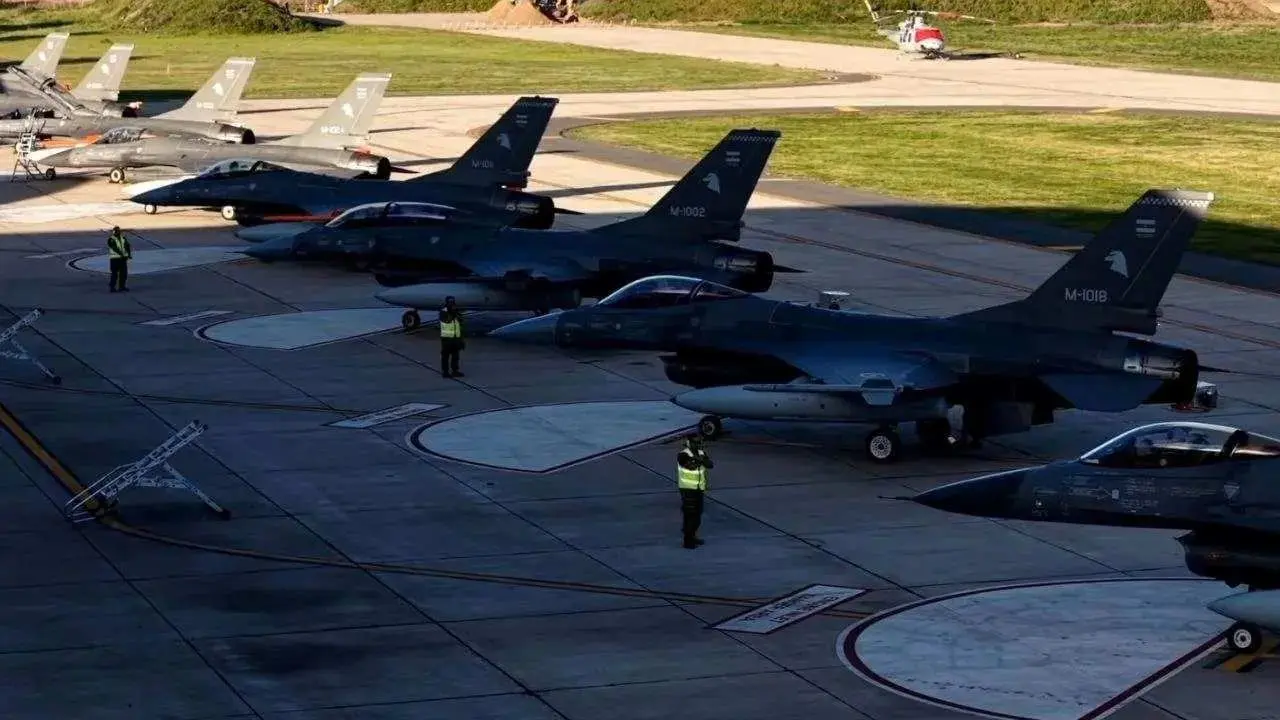 Tras adquirir cazas F-16 y helicópteros Black Hawk, el Gobierno compra armas bajo secreto