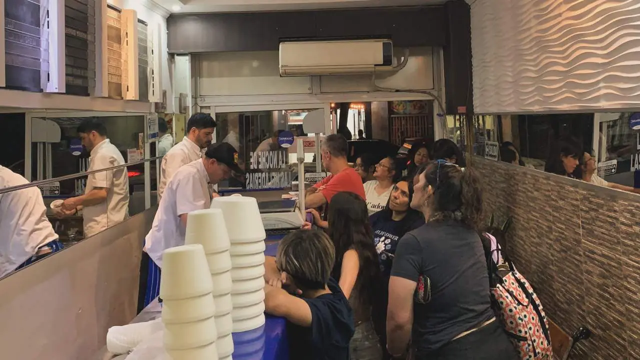 Cerró una icónica heladería porteña tras más de 80 años de historia