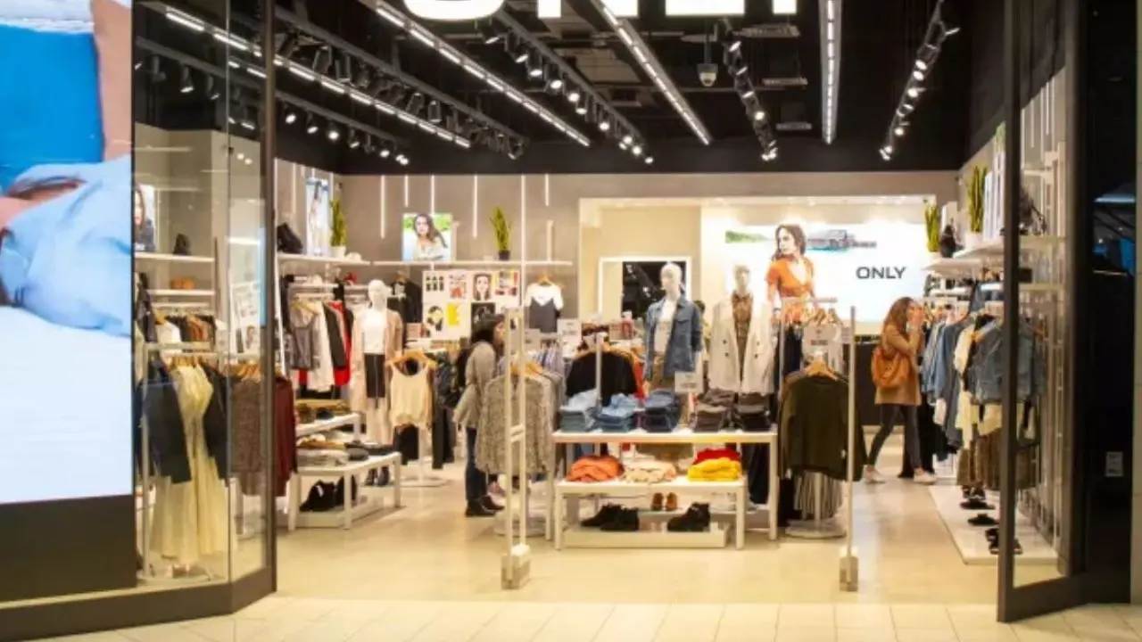 Foto de uno de los locales de la marca de ropa Only, de Bestseller