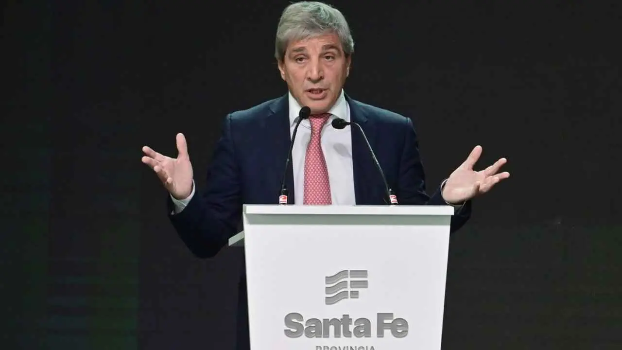 Caputo afirmó que el RIGI suma u$s210.000 millones y prevé crear más de 240.000 empleos
