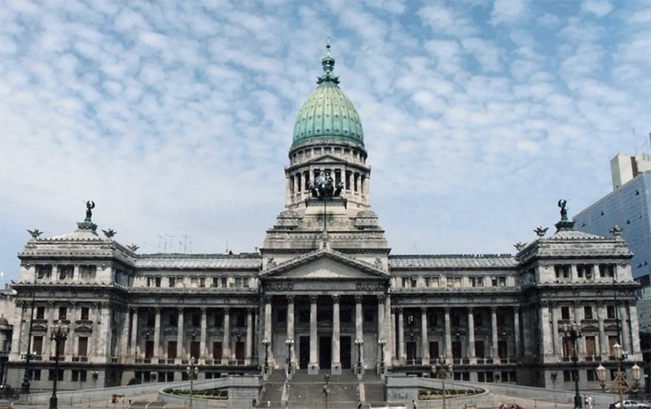 Aborto en el Senado: verdes y celestes coparon la calle, ¿cómo salió la votación?