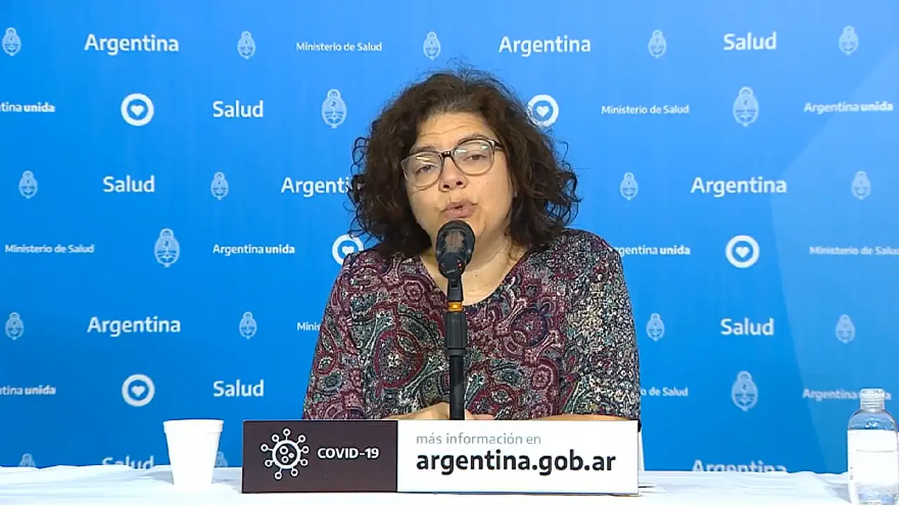 La Lic. Carla Vizzotti está al frente del informe todos los días