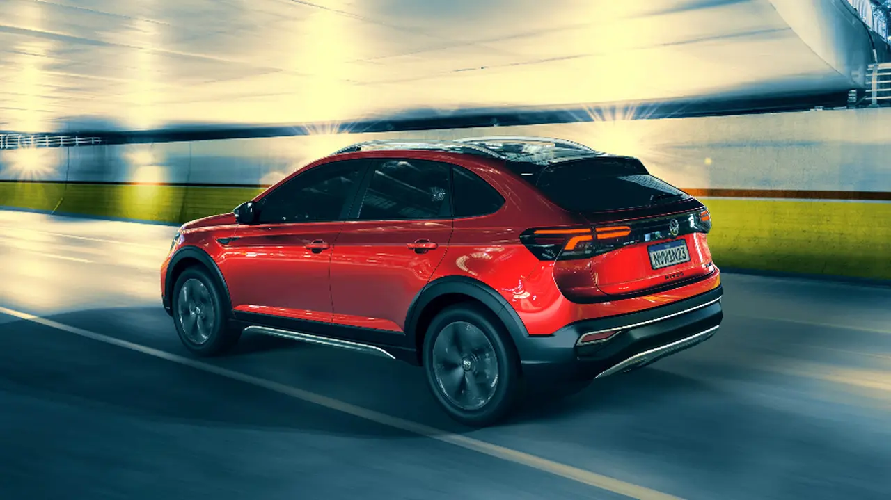 Así es el Volkswagen Nivus de atrás.