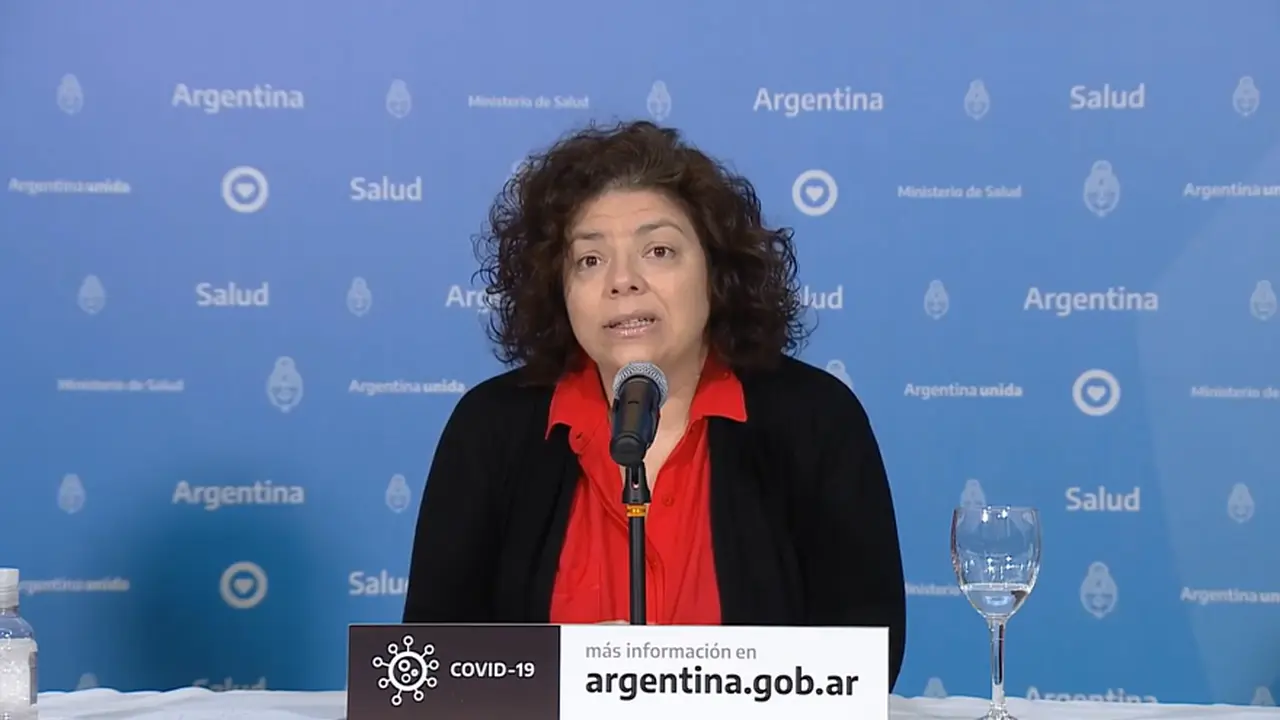 La Lic. Carla Vizzotti encabeza el informe diario del ministerio de Salud  al frente del informe todos los días