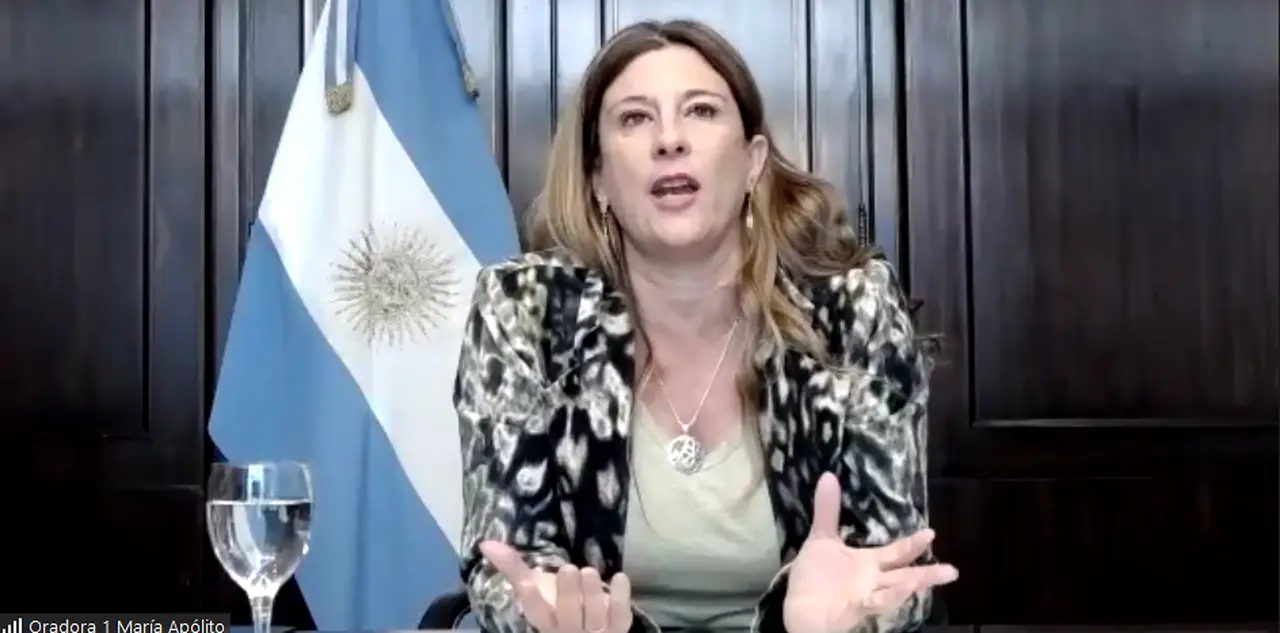 La subsecretaria María Apólito también se refirió a la necesidad de reducir las brechas digitales físicas y sociales