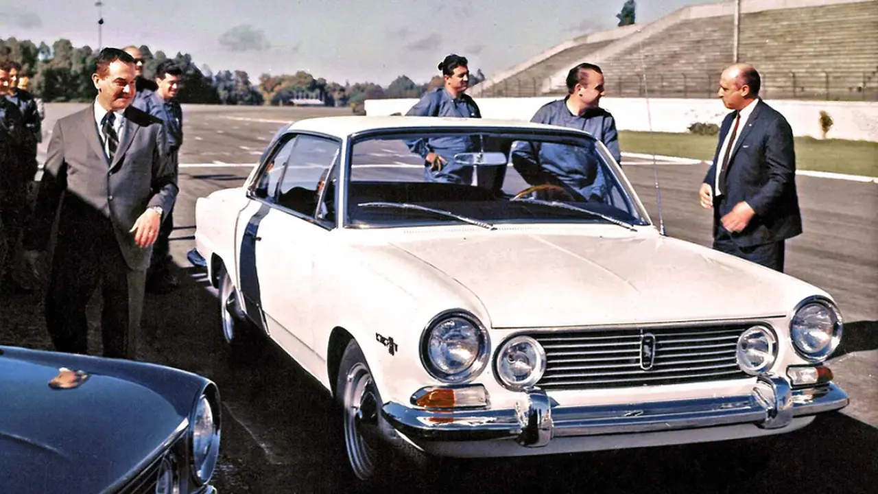 El Torino se presentó en el Autódromo de Buenos Aires.