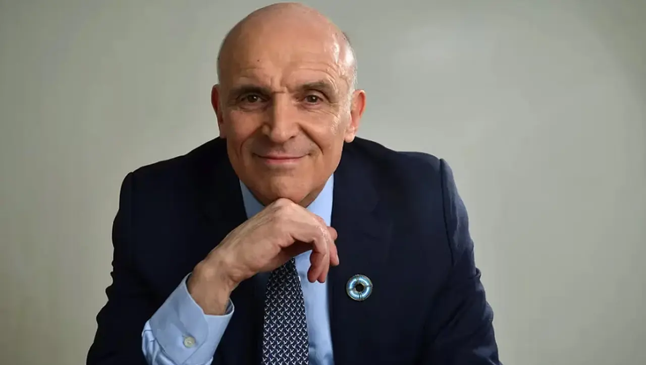 Espert oficializó su ingreso a Juntos por el Cambio y posó junto a Bullrich y Rodríguez Larreta