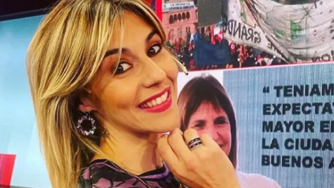 n un extenso hilo de tuits, recordó haber jurado por la libertad de expresión, que a su juicio está siendo utilizada por intereses mal habidos