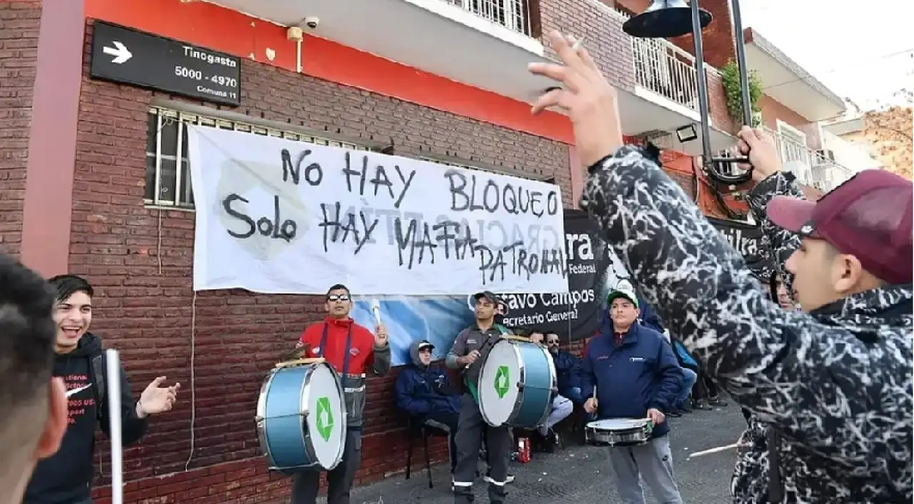 Los bloqueos y tomas serán causa de despido 