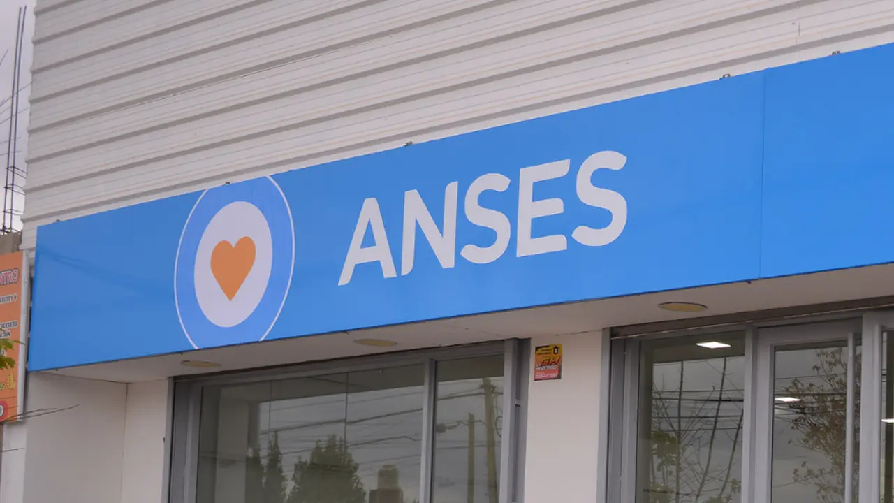 La ANSES  permite a sus beneficiarios constatar si tienen alguna prestación estatal disponible para retirar